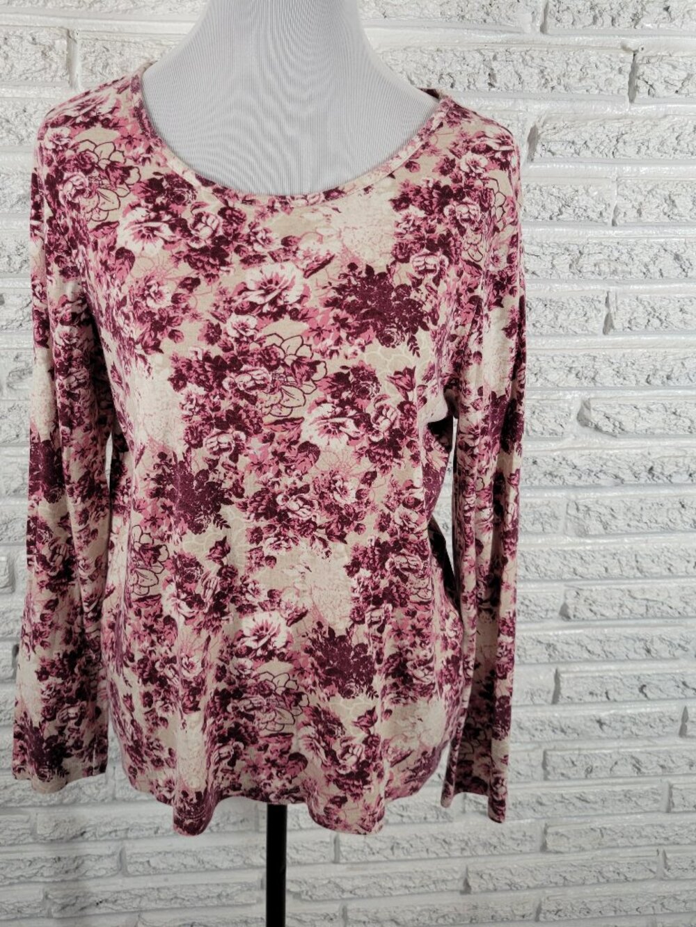 White Stag XL Purple Floral Tee Top Cotton Long Sleeve Round Neck Blouse FLO217E